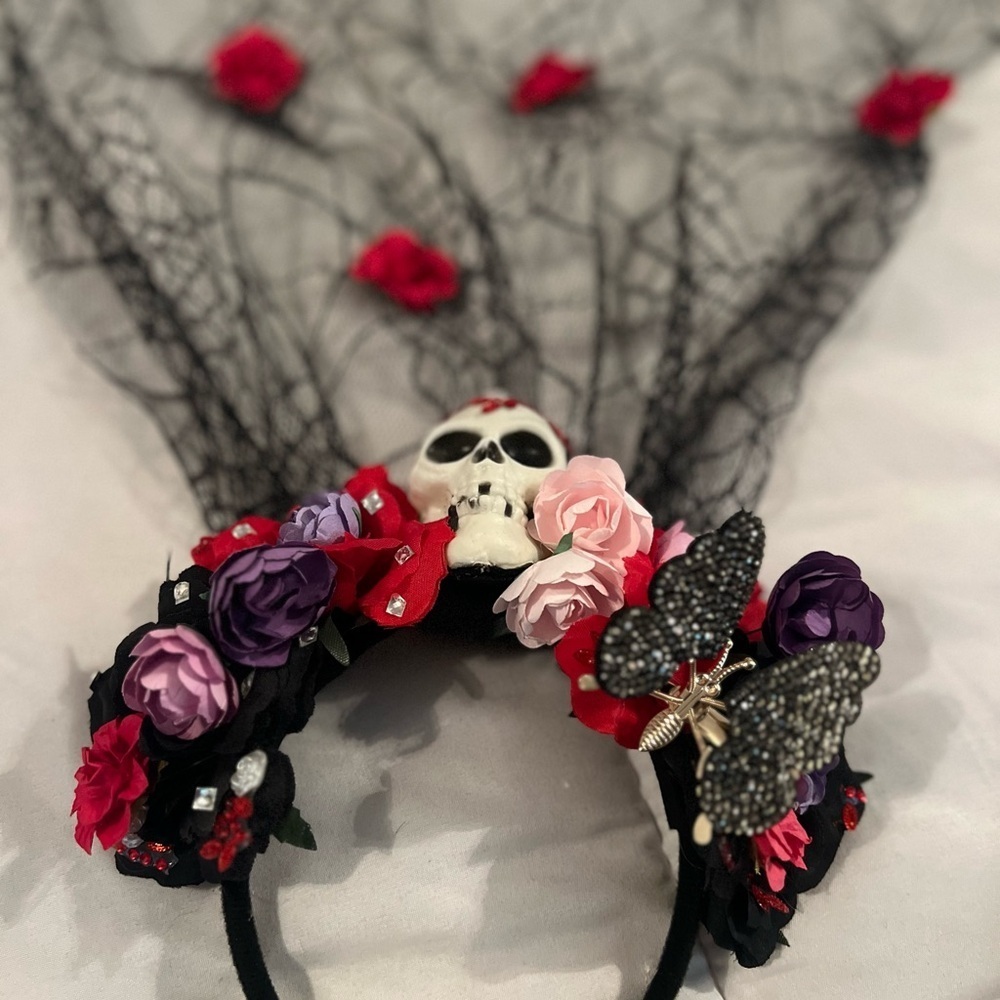 Day of the Dead Floral Studded Crown and Gloves